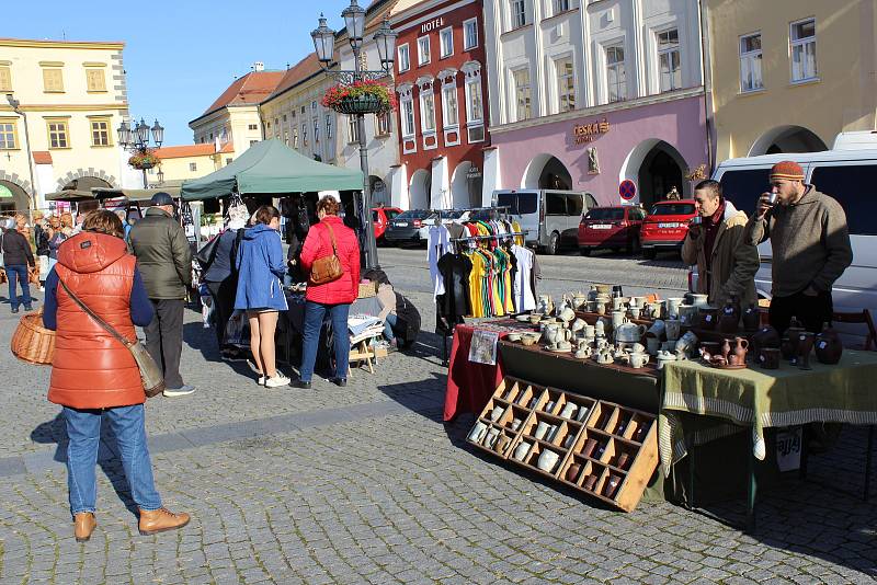 Jablečný den a farmářské trhy na Velkém náměstí v Kroměříži, 16. října 2021