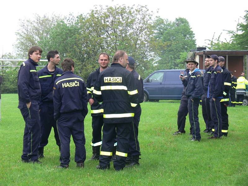 Sbor dobrovolných hasičů v Soběsukách oslavil v sobotu šedesát let od svého založení.