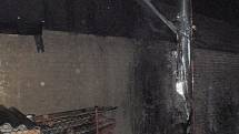 Požár hospodářské budovy v Pačlavicích zavinil nešikovný vývod komína