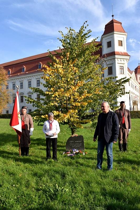 Členové Sokola si připomněli památný den.