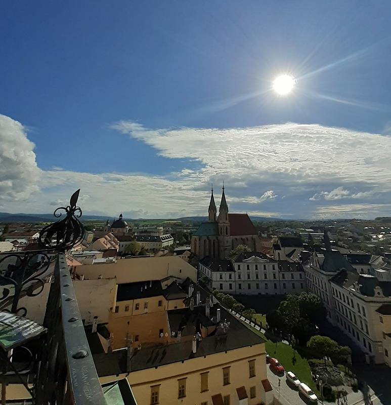 Výhled na Kroměříž z věže Arcibiskupského zámku