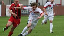 Fotbaloví amatéři, Česko vs. Litva, Tomáš Stojaspal (uprostřed)