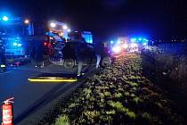 U křižovatky mezi obcemi Ludslavice a Zahnašovice v katastru obce Třebětice se při dopravní nehodě zranilo sedm osob.