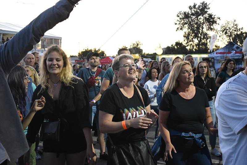 První ročník Music TON festivalu v Holešově. Pátek, 9. 7. 2021.