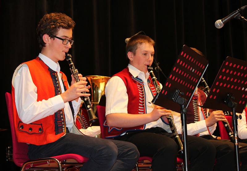 Krajské kolo celostátní soutěže ZUŠ ve hře dechových orchestrů v Domě kultury ve Zdounkách. Na snímku je Dechový orchestr Valašské Klobouky.