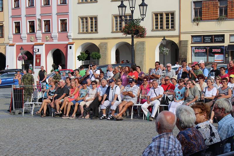 Mezinárodní festival vojenských hudeb na Velkém náměstí v Kroměříži 2019