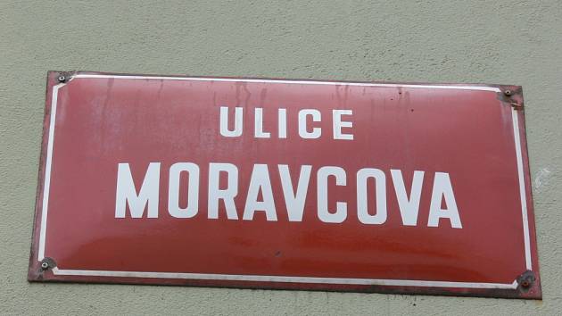Místem sobotní násilné vraždy ženy byla Moravcova ulice v Kroměříži.