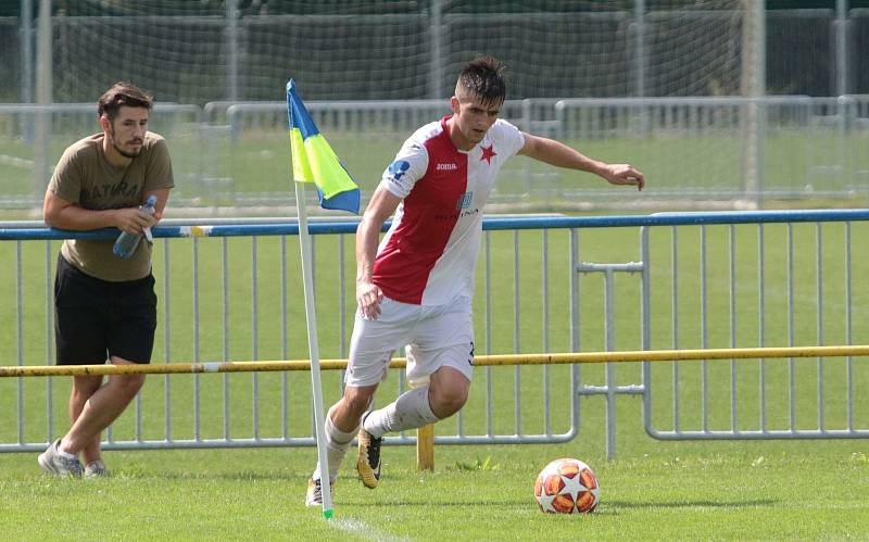 Dvacetiletý záložník Kroměříže Denis Plecitý dlouho působil v Plzni. Nyní nosí dres Hanácké Slavie.