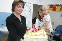Kroměřížské mateřské centrum Klubíčko oslavilo sedmé narozeniny. Nechyběl ani dort