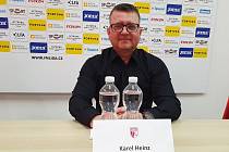 Sportovní manažer Hanácké Slavie Kroměříž Karel Heinz na tiskové konferenci.