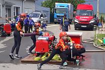 Karlovický sbor dobrovolných hasičů pořádal soutěž v požárním sportu.