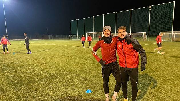 Fotbalisté třetiligové Kroměříže zahájili v pondělí zimní přípravu. Na snímku Martin Surynek (vlevo) a Adam Houser.