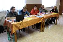Volební účast v Lutopecnách se blížila k sedmdesáti procentům, volit totiž přišlo o několik lidí víc, než v prvním kole.