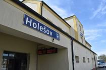 Holešovské vlakové nádraží, květen 2021.