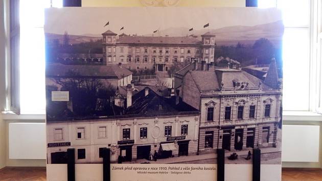 Holešovský zámek mapuje desetiletí oprav a předkládá výsledky historických průzkumů. 