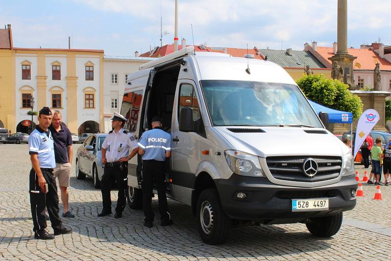 V pátek 25. května 2018 se na Velkém náměstí v Kroměříži konal Den s policií ČR. Nejen na děti čekala spousta zajímavých zážitků a ukázek.