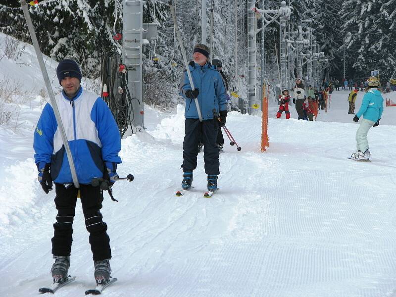 Do lyžařských areálů na Kroměřížsku vyrazila spousta návštěvníků.