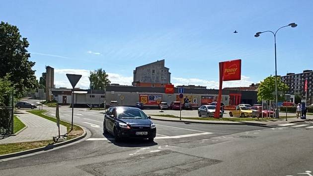 Oprava křižovatky ulic Albertova a Nitranská je u konce.