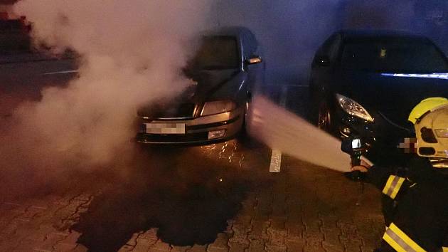 Požár automobilu, 10. 7. 2021 v Kroměříži.