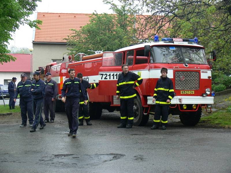 Sbor dobrovolných hasičů v Soběsukách oslavil v sobotu šedesát let od svého založení.