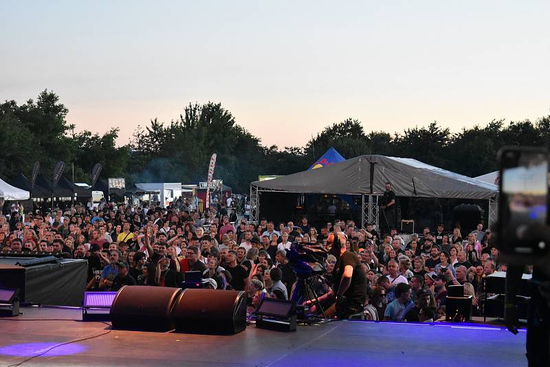 První ročník Music TON festivalu v Holešově. Pátek, 9. 7. 2021.