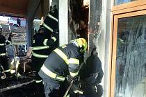 K požáru sazí v rodinném domě v Lechoticích vyjížděli v neděli 13. února hasiči.