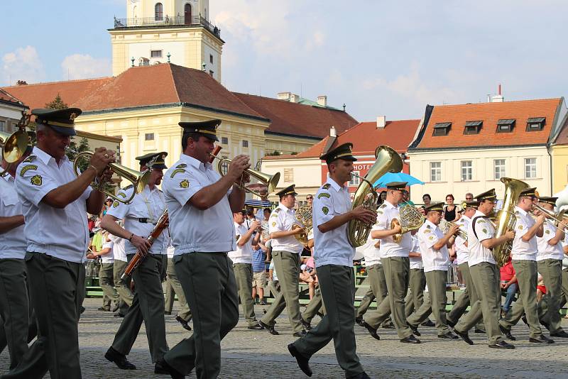 Mezinárodní festival vojenských hudeb na Velkém náměstí v Kroměříži 2019