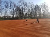 Nové tenisové kurty v Hulíně v parku Mezivodí.