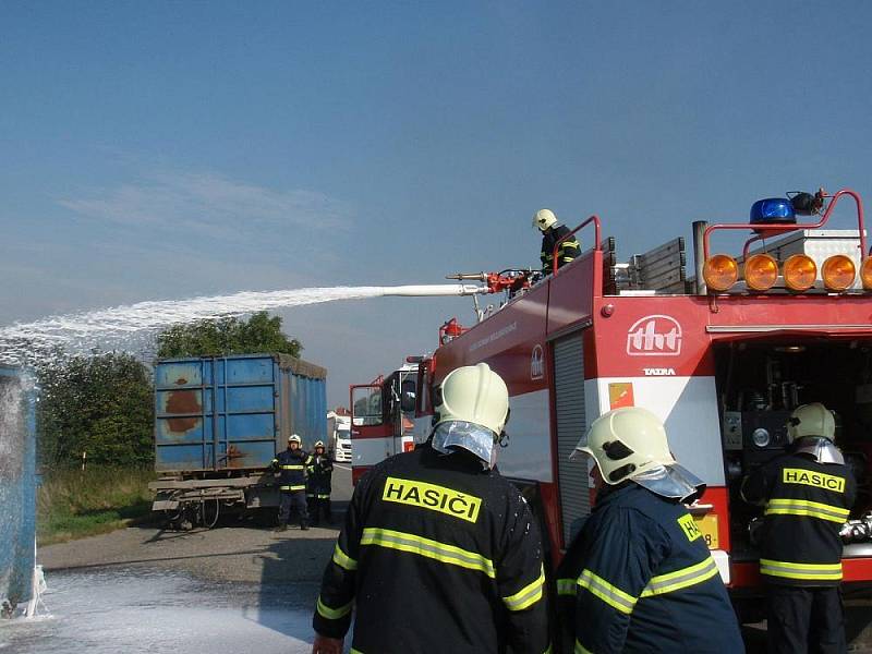 Řidič rychlou a správnou reakcí zabránil velkým škodám