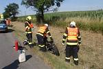 Střet s motorkou v neděli 19. července nedaleko Bystřice pod Hostýnem nepřežila sedmdesátiletá žena. Motocykl zůstal v příkopu, jeho řidič a spolujezdkyně skončili v nemocnici. 