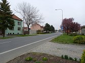 Hulín plánuje rekonstrukci chodníků v Kroměřížské ulici.