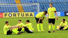 Smutní hráči Skaštic po penaltovém rozstřelu ve finále krajského poháru