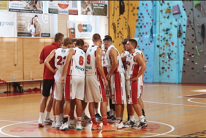 semifinále 2. basketbalové ligy mužů, Slavia Kroměříž - Slovan Černá Pole