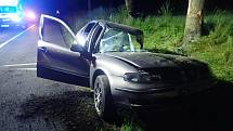 Při nehodě u Morkovic-Slížan na Kroměřížsku zůstala řidička zaklíněná v autě.