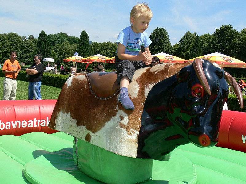 Den pro rodinu v holešovské zámecké zahradě