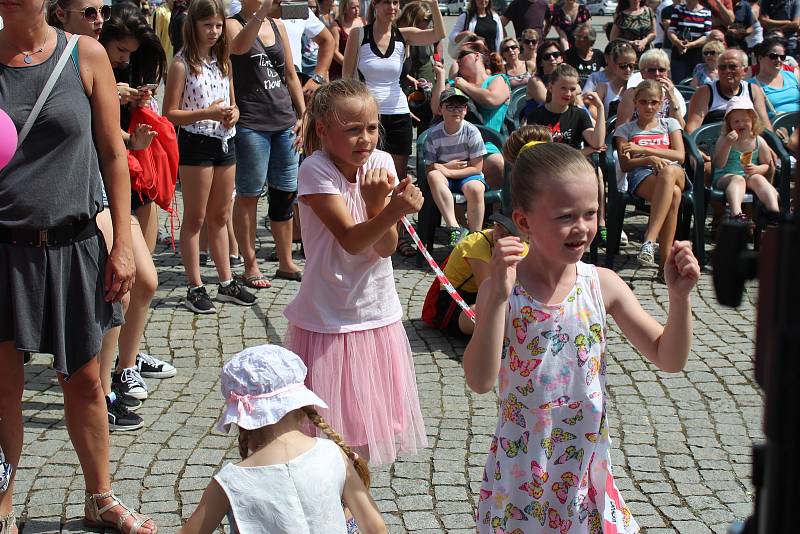 16. ročník Dne tance na Velkém náměstí v Kroměříži 15. června 2019