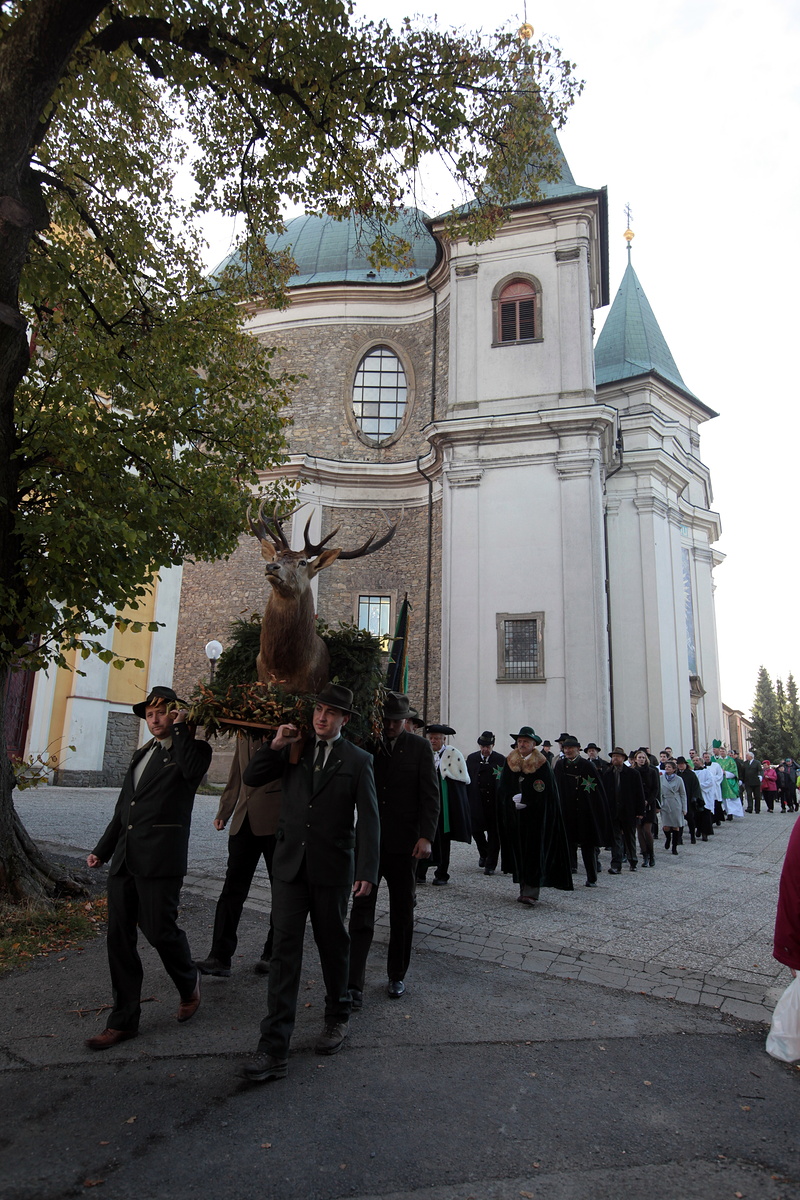 Myslivecká pouť s arcibiskupem uzavřela sezonu na Sv. Hostýně. Podívejte se  - Olomoucký deník