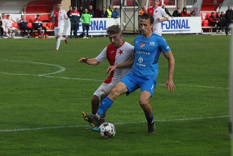 Fotbalisté Kroměříže (červenobílé dresy) ve 2. kole MOL Cupu vyzvali prvoligový Baník Ostrava.