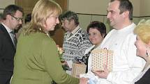 V kroměřížském Sokolském domě se v pátek 28. ledna 2011 konalo 17. výroční shromáždění členů Klubu dárců krve Kroměřížska. Při této příležitosti byli také oceněni dárci krve.