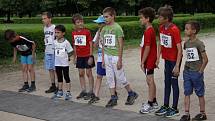 Druhý ročník běžeckých závodů Zámecká pětka se konal v pátek na zahradě zámku Holešov
