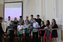 Studenti Gymnázia Kroměříž ve čtvrtek byli oceněni za své snažení nejvyšší cenou eTwinning.