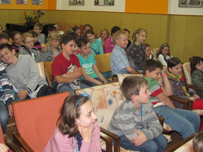 Holešovské Středisko volného času Tymy se zapojilo do celostátní aktivity Česko čte dětem