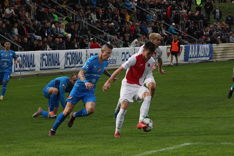 Fotbalisté Kroměříže (červenobílé dresy) ve 2. kole MOL Cupu vyzvali prvoligový Baník Ostrava.