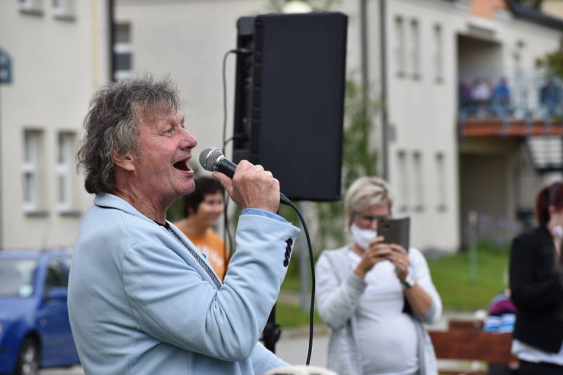 Koncert Standy Hložka v Domově pro osoby se zdravotním postižením Barborka v Kroměříži.