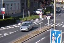 Přechod pro chodce na Milíčově náměstí v Kroměříži, kde v úterý 9. května 2023 řidič osobního auta narazil do cyklisty vedoucího kolo.