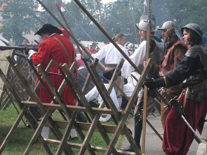 Na Pionýrské louce v Kroměříži se v sobotu 11. července 2009 konala rekonstrukce bitvy o dobytí Kroměříže