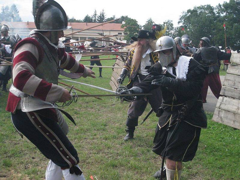 Na Pionýrské louce v Kroměříži se v sobotu 11. července 2009 konala rekonstrukce bitvy o dobytí Kroměříže