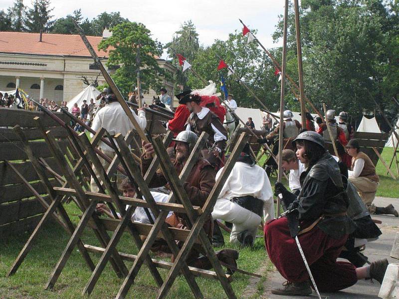 Na Pionýrské louce v Kroměříži se v sobotu 11. července 2009 konala rekonstrukce bitvy o dobytí Kroměříže