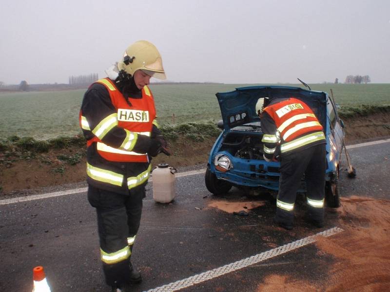 Náledí bylo příčinou pěti dopravních nehod na Kroměřížsku.