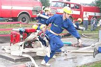 Rychlost, sehranost a hlavně přesnost museli v sobotu 11.7. prokázat ve Zdounkách družstva dobrovolných hasičů